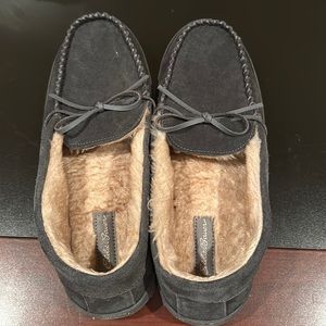Brand new Eddie Bauer women’s slippers